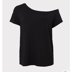 Awesome Top. New With Tags. Torrid. Black Active Off Shoulder Tee. Bundle And Save! Off The Shoulder Black Shirt, Off Shoulder T-shirt, Off Shoulder Shirts, Off One Shoulder Shirt, Off The Shoulder Tee Shirt, Off The Shoulder Tshirt, Over The Shoulder Shirt, Obx Clothes, Off The Shoulder T Shirt