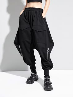 Black Harem Pants, Harem Trousers, Pants Women Fashion, Outfit References, Clothing Reference, Clothes Reference, Drawing Clothes, Clothing Inspiration, Clothing Design