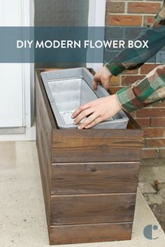 Diy Modern Planter, Koti Diy, نباتات منزلية, Diy Planter Box, Garden Types, Modern Planters, Planter Box, Garden Care