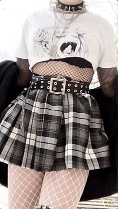 Emo Mode, Mode Indie, E Girl Clothes, Pixie Skirt, Grunge Skirt, Egirl Outfits