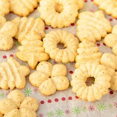 some cookies that are sitting on a table