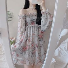 Mode Chanel, Kpop Fashion Outfits, Girls Fashion Clothes, Girly Outfits, Teen Fashion Outfits