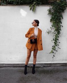 Coat Fits, Orange Coat, Spring Color, Outfit Trends, Classy Casual, Fashion Top, Spring Tops