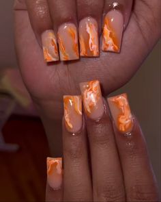 Orange Shorties Acrylic Nails, Orange And Brown Marble Nails, 90s Nail Designs Black Women, Short Fall Sets Nails, Orange And Brown Nails Fall, Orange Short Nails, Orange And Brown Nails, 90s Nails, Coffin Nails Ombre