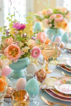 Dive into pastel perfection for your Easter celebration. Learn how to incorporate soft hues into your dinner party decor and ambiance. Easter Dinner Party Ideas, Table Setting Easter, Easter Brunch Ideas Table Settings, Tablescapes Round Table, Easter Dinner Tablescape, Easter Brunch Decor, Easy Diy Centerpieces, Easter Lunch Table, Easter Dinner Table Setting