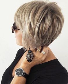 Blond Cenușiu, Modern Haircuts, Long Pixie, Roman Holiday, Stylish Haircuts, Short Hairstyle, Modern Hairstyles, Blonde Pixie