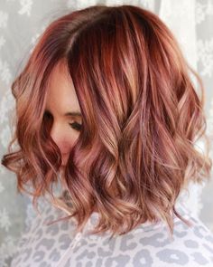 Hair Colour Trends 2023 Blonde, Short Ginger Hair With Money Piece, Fall Hair 2022, Burgundy Blonde Hair, Fun Hair Colors, Roots Blonde Hair, Fall Hair Colors For Blondes, Hair Colors For Blondes, Peach Hair Colors