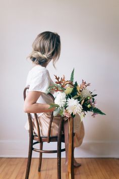 this hair Gillian Stevens, Floral Photography, Jolie Photo, Branding Photos, Photoshoot Inspiration, A Chair