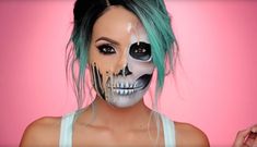 If you start practicing now, you might be ready to debut Desi Perkins’ creepy melting skull makeup for Halloween. Halloween Makeup Witch, Meme Costume, Desi Perkins, Cute Halloween Makeup, Halloween Makeup Diy, Halloween Makeup Pretty