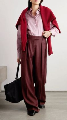 Burgundy Color Block Outfit, Aubergine Pants Outfits, Burgundy Trousers Outfit, Burgundy Fall Outfits, Oxblood Outfit, Bordeaux Fashion, Burgundy Clothes, Burgundy Pants Outfit, Burgundy Outfits