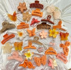 Aesthetic Claw Clips, Tips And Tricks For Life, Hair Clips Aesthetic, Cookies And Brownies, Cute Core, Diy Hair Accessories Ribbon, Pinterest Ideas