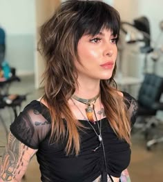 The Shaggy Mullet Is Trending and Here are 26 Awesome Ideas! Edgy Bangs, Modern Shag Haircut, Long Shag, Mullet Haircut, Bangs Long, Shag Haircut, Mullet Hairstyle