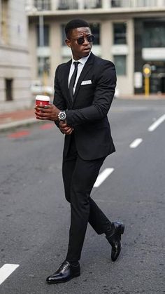 Men In Black Costume Ideas, Black Men Suits, Guerriero Samurai, Suit Prom, Stylish Mens Suits, Black Outfit Men, Black Suit Men, Black Suit Wedding, Suits Men Business