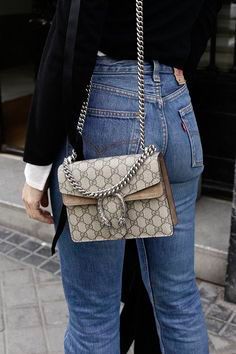 Gucci Dionysus bag / street style fashion #desginerbag #luxury #gucci #guccibag #streetstyle #fashion / Instagram: @fromluxewithlove Gucci Bag Dionysus, Gucci Purses, Bag Outfit, Perfect Handbag, Handbag Heaven, Gorgeous Bags, Purses Designer, Gucci Handbags, Gucci Bags