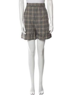 Gucci Linen ShortsBrownPlaid PrintMid-RiseFit:Shorts by Gucci typically fit true to size. Knee Length Shorts, Print Shorts, Plaid Print, Printed Shorts, Short Outfits, Knee Length, Print Patterns, Plaid, Gucci