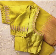 Soft Silk Blouse Designs, Soft Silk Blouse Designs Latest, Work Blouses Latest, Magam Work Blouses Latest, Magam Work Blouses, Traditional Saree Blouse Designs, Latkan Design, Latest Blouse Neck Designs, Pattern Blouses