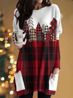 Women S Christmas Tree  Longline T Shirt Shipping from the US. Easy 30 day return policy, 100% cotton, Double-needle neck, sleeves and hem; Roomy Unisex Fit. Vintage Striped Shirt, Christmas Tree Print, Retro Graphic Tees, Grown Women, Winter Color, Christmas Trends, Retro Women, Striped Sleeve, Women Outfits