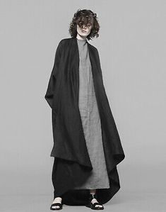 Japanese Avant Garde Linen Poncho Cape Asymmetrical Kimono Dress Cocoon Cardigan | eBay Origami Clothing, Style Wrap Dress, Linen Kimono, Cocoon Dress, Linen Coat, Lagenlook Style, Cocoon Cardigan, Cocoon Coat, Medieval Fashion