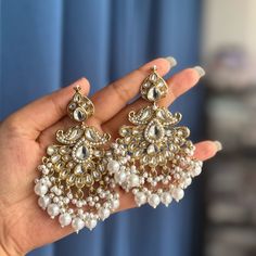 Desi Jewellery, Desi Jewelry, Engagement Mehndi, Indian Wedding Jewelry Sets, Jewellery Board, Engagement Mehndi Designs, Pretty Accessories, Digital Marketing Trends