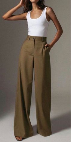 Wide Leg Trousers Outfit, Wide Leg Pants Outfit, Stylish Work Attire, Classy Work Outfits, Fashion Mistakes, Work Attire