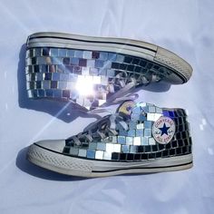 Disco Ball Shoes, Eras Tour Shoes Diy, Taylor Swift Sneakers Diy, Decorating Converse Shoes Diy, Mirrorball Outfit, Anna Boots, Taylor Swift Shoes, Diy Converse, Flowers Outfit