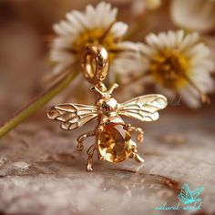 Gemstone Bee Pendant, Queen Bee Crown Pendant, Gold Honey Bee Charm Pendant, Gemstone Bumble Bee Pendant, Handmade Queen Bee Bug Pendant 🌺Item Details🌺 ♠️Item Name :  Bee Pendant ( Only Pendant ) ♠️Metal : 925 Silver ♠️Size : 18MM ♠️Stone : Select the Variations ♠️Color-H - Clearity- VS2                                        🌊 *About Us: Natural World Jewelry* 🐚 At Natural World Jewelry, we're passionate about bringing the serene beauty of the ocean to your everyday life. Our artisanal jewe Queen Bee Crown, Bee Crown, Crown Pendant, Insect Jewelry, Bee Pendant, Bee Charms, Queen Bee, Pendant Gold, Queen Bees