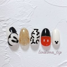 Mickey Mouse Nail Design, Paw Print Nails, Mickey Mouse Nail Art, Mouse Nails, Mickey Mouse Nails, Minnie Mouse Nails