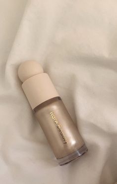 Liquid Highlighter Makeup, Positive Light Liquid Luminizer, Rare Beauty Positive Light, Rare Beauty Liquid, Liquid Luminizer, Selena Gomez Makeup, Face Highlighter, Rare Beauty By Selena Gomez, Highlighter And Bronzer