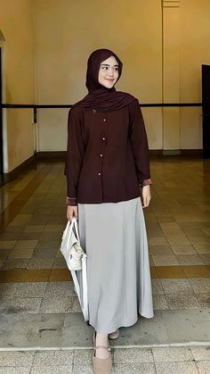 Brown Skirt Outfit Hijab, Casual Hijab Outfit Rok, Gamis Casual Hijab Outfit, Gamis Korean Style Hijab, Ootd Muslimah Syari Casual, Indonesian Girls