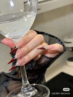 #explore #nailsofinstagram Stiletto Nails Idea, Xiaohongshu Nails Red, Red Long Nails Designs, Long Stiletto Nails Design Classy, Stilleto Nails Red, Stilleto Nails Long Designs, Sharp Nails Design, Red Stiletto Nails Designs, Goth Stiletto Nails