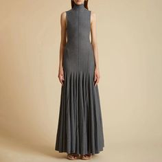 Lasaky - Sophisticated Sleeveless Pleated Dress with Elegant Stand Collar Women Turtleneck, Sweetheart Neckline Dress, Turtleneck Sleeveless, Grey Maxi Dress, Sophisticated Dress, Womens Turtleneck, Pleated Maxi Dress, Slim Dresses, Types Of Skirts