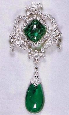 Delhi Durbar, Emerald Brooch, British Crown Jewels, Bijoux Art Deco, Royal Crowns, Diamond Brooch, Crown Jewels