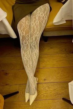 Floral Lace Outfit, White Stockings Outfit, Cute Tights, Effortlessly Chic Outfits, Socks And Heels, Girl Fits, Fall Fits, Fashion Killa, Aesthetic Clothes