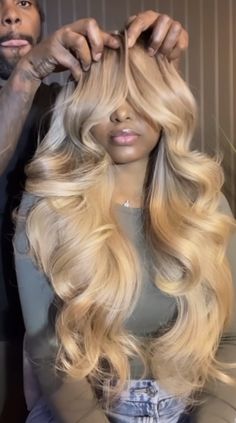 Wet Blonde Hair Look, Blonde Styles On Black Women, Blonde Sew In Weave With Closure, Blonde Weave Sew In Black Women, Blonde Sew In Weave Black Women, Platinum Blonde Hair Black Women, Ash Blonde Wig Black Women, Blonde Wig With Highlights, Wig Style Ideas