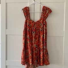 Super Cute Fp Floral Dress Can Be Worn Off The Shoulder With Ruffled Bottom Short Sun Dresses, Boho Dress Short, Short Sundress, Summer Floral Dress, Birthday Outfits, Theme Ideas, Floral Dress Summer, Summer Floral, Cute Fits