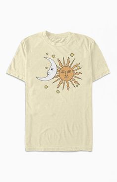 Sun & Moon T-Shirt Trendy Shirts For Women, Moon T Shirt, Funny Vintage, Trendy Shirts, Shirts For Women, Sun Moon, Christmas List, Pacsun, Over 50