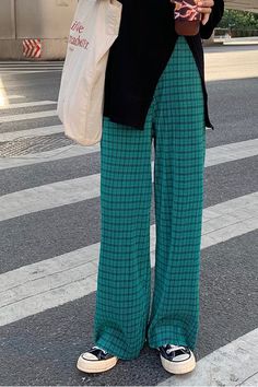 High Waist Green Hip Hop Plaid Pants – Tomscloth Retro Green Pants For Fall, Retro Green Full-length Bottoms, Retro Full-length Green Bottoms, Plaid Bell Bottoms, Plaid Pants, Cute Simple Outfits, Pants Pattern, Mode Inspiration, Outfits Casuales