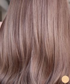 Mörka slingor i ljust hår Light Chocolate Brown Hair, Rosa Hair, Beige Blond, Mushroom Hair, Ash Brown Hair, Spring Hair Color, Boring Hair, Hair Icon