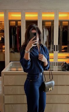 Dark Denim Aesthetic, Navy Blue Old Money Outfit, Old Money Denim Outfit, Dark Blue Mom Jeans Outfit, Walk In Wardrobe Organisation, Dark Blue Jeans Outfit Aesthetic, Hermes Constance Bag Outfit, Navy Blue Tshirt Outfit, Old Money Outfits Jeans