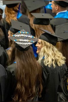 #graduation #graduating #taylorswift Senior Friendship Bracelets, Senior Cap Ideas Taylor Swift, Swiftie Grad Cap, Taylor Graduation Cap, Easy Grad Cap Ideas, Taylor Swift Graduation Cap Ideas, Taylor Swift Grad Cap Ideas, Grad Cap Ideas Taylor Swift, Senior Cap Ideas