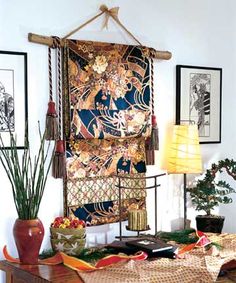 Display Kimono, Japanese Bedroom, Tapestry Hanging, Asian Homes, Asian Home Decor, Japanese Decor, Japanese Interior