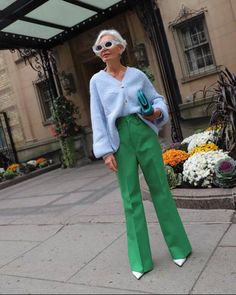 25 Pairs of Premium Trousers to Try for Spring | Who What Wear UK Outfits With Trousers, Green Trousers Outfit, Grece Ghanem, Trouser Outfit, Green Trousers, Trouser Style, Green Pants, Colourful Outfits, Looks Style