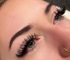 Lashes For Small Eyes, Lash Lounge, Eyelash Extensions Styles, Pretty Lashes, Lash Extensions Styles, Natural Eyelash Extensions