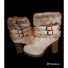 Chunky Heel Fashion Boots With Gold Accents With Faux Lamb Wool Shoe References, Brown Boots Fashion, Fancy High Heels, White Cowgirl Boots, Knee Boots Outfit, Riding Boots Fashion, Womens Low Heels, Low Heel Boots, Zipper Boots