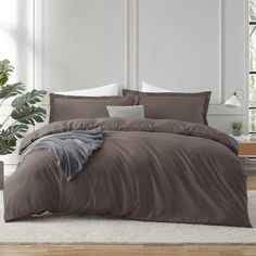 PRICES MAY VARY. Double Brushed Microfiber Ultra Soft Duvet Cover Set: Lightweight, breathable, and cool to the touch, our cooling duvet cover is an all-season solution for restful sleep, crafted from premium microfiber and double brushed for exceptional softness. Full Size Duvet Cover Set: 3-piece full duvet cover set includes one duvet cover full size 80” x 90” and two pillow shams 20” x 26”. Comforter/insert not included. Microfiber Duvet Cover with Ties: Hotel duvet cover features 4 ties to Brown Duvet Cover, Brown Duvet, Brown Duvet Covers, Full Size Duvet Cover, California King Duvet Cover, Twin Size Duvet Covers, Twin Xl Duvet Covers, Queen Size Duvet Covers, Twin Duvet Cover