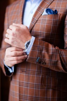 Bespoke Clothing: It's all in the details. Get a custom suit, custom shirt, or custom blazer in Colorado. French Cuff Shirt Men, Bespoke Shirts, Designer Cufflinks, French Cuff Dress Shirts, Pick Stitch, Bespoke Clothing, French Cuff Shirts, Bespoke Suit, French Cuff