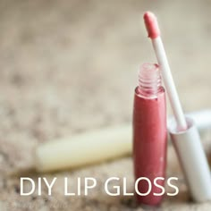 Essential Oils Diy, Makeup Remover Balm, Diy Makeup Remover, Lip Gloss Homemade, Diy Essential Oil Recipes, Tinted Lip Gloss