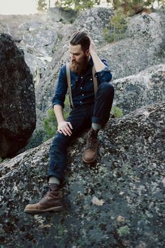 Stylish Ideas For Me! Suspenders With Jeans, How To Wear Suspenders, Mens Fashion Country, Lumberjack Style, Shirt Style Tops, Rugged Men, Outfits Hombre, Mens Fashion Rugged, Hipster Mens Fashion