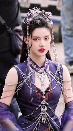 Chinese Historical Fashion, Pretty Costume, Goddess Outfit, Chinese Style Dress, Hanfu Dress, Royal Outfits, Naruto Girls