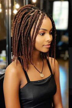 Latest Hair Braids Knotless, Latest Cornrow Hairstyles, Latest African Hair Braiding Styles, Knotless Braids Bob, Medium Knotless Braids Hairstyles, Knotless Styles, Medium Knotless Braids, Short Bob Braids, Knotless Braids Hairstyles